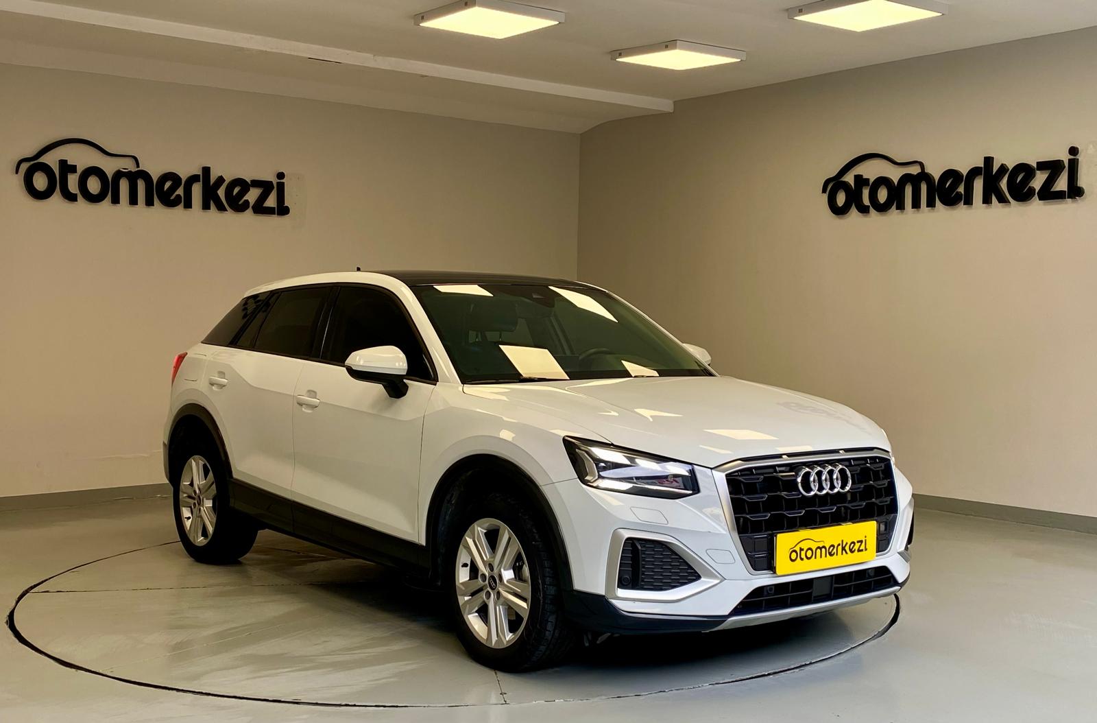 AUDI Q2 9